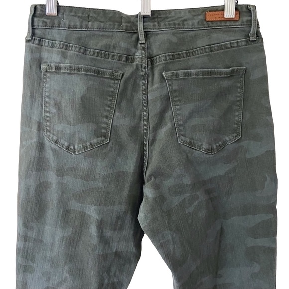 Social Standard by Sanctuary Jeans Skinny High arise Green Camo Size Medium - Picture 4 of 8
